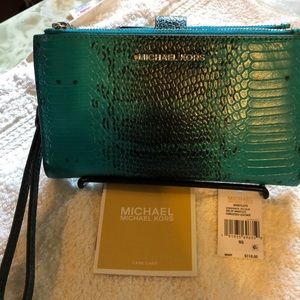 NWT Michael Kors Wristlet/ Wallet. Tile Blue